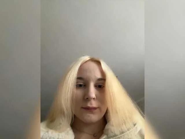 Try cute model Desorwss desorwss from BongaCams