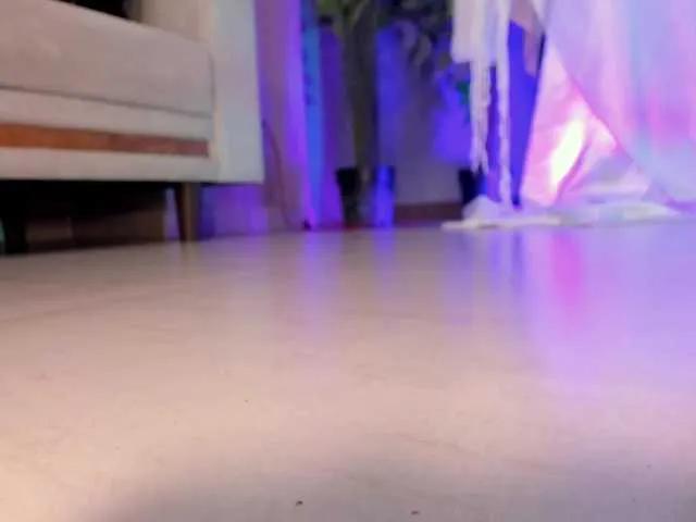 Try 21 years old EsmeraldaGrace from BongaCams EsmeraldaGrace from BongaCams