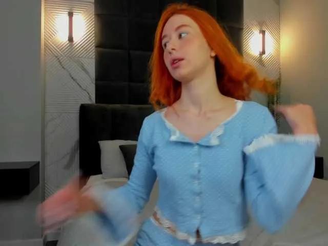 Naked Lisa-foxy wants you to fuck her body now Lisa-foxy from BongaCams
