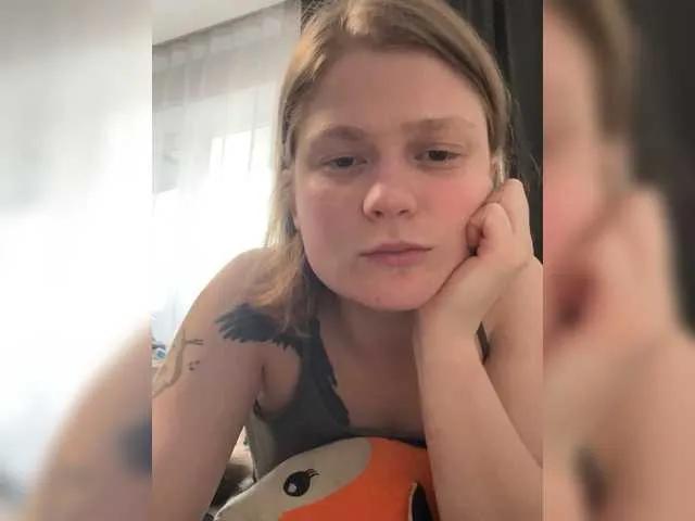 Lowensand from BongaCams