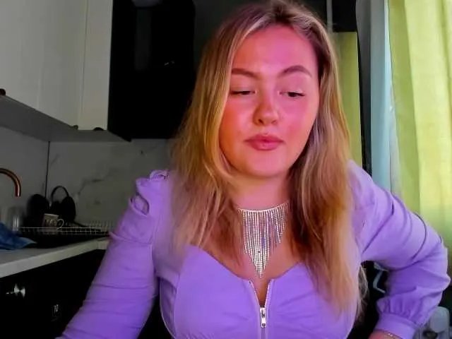 SunshineEmma from BongaCams