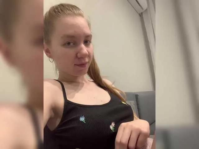 Naked Vita-min-4ik wants you to fuck her body now Vita-min-4ik from BongaCams