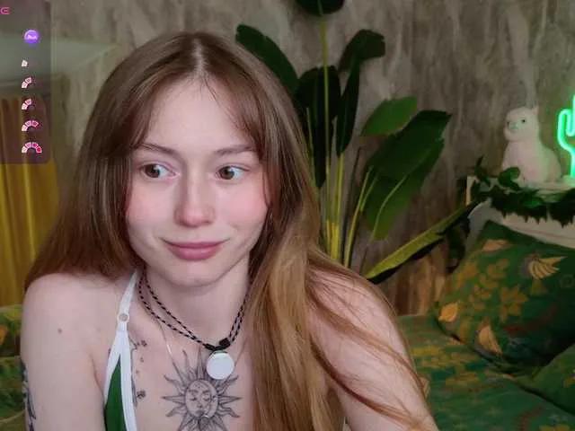 Sexy YoPixie wants you to fuck her body now YoPixie from BongaCams