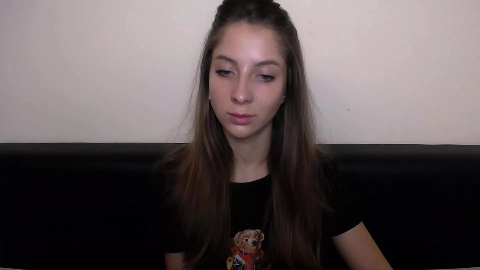 Try Cam4's _OliVe_ _OliVe_ from Cam4