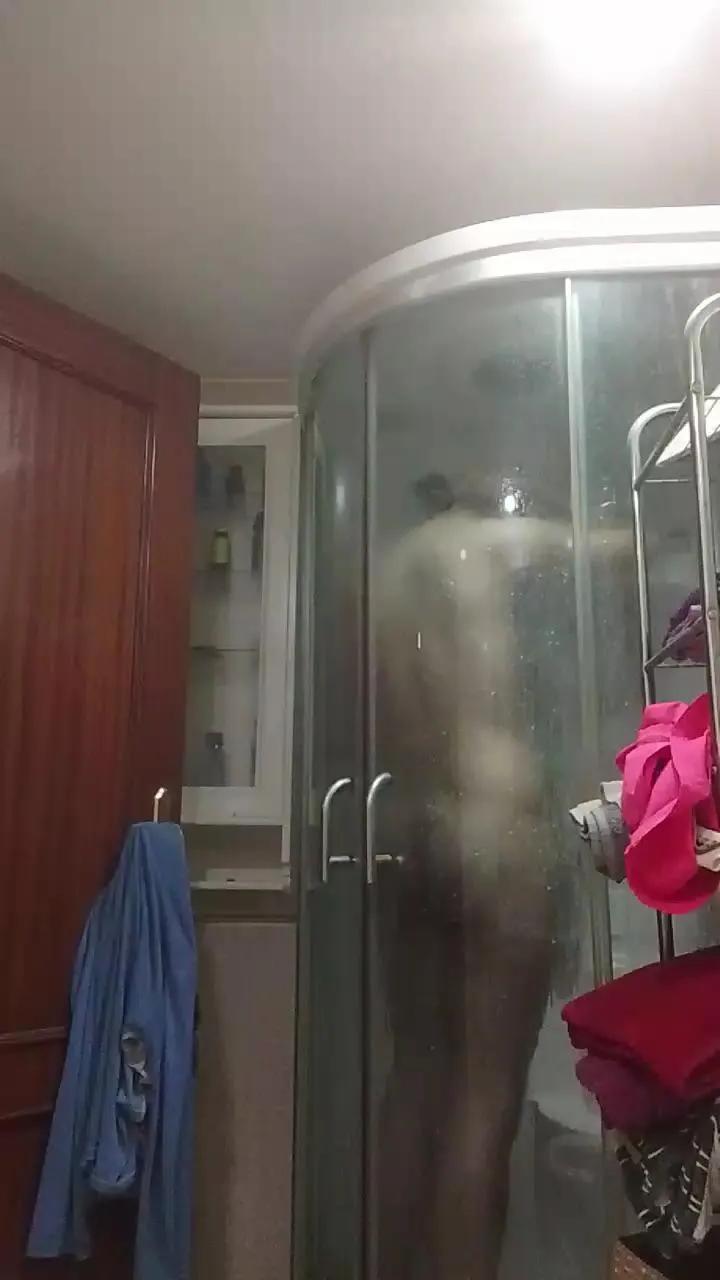 adricriticas__P from Cam4