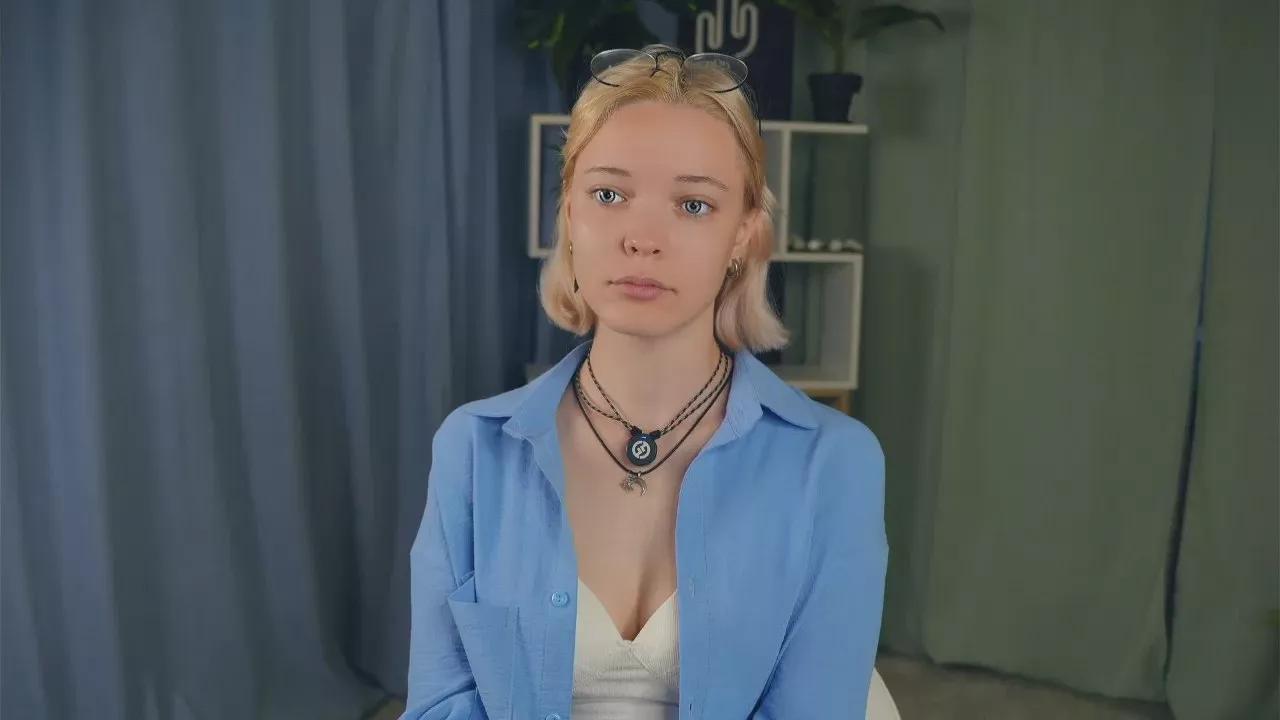 AlyceBurkert from Cam4