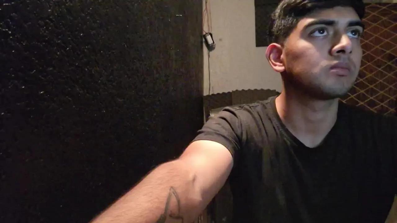 Hugo_Boss69 from Cam4