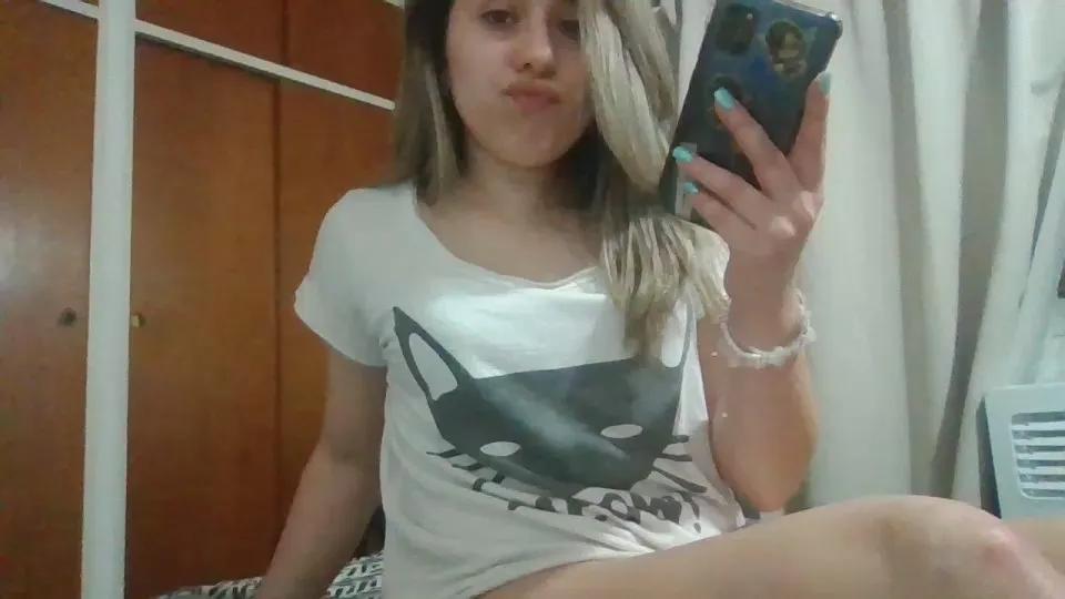 Cute Leiagtv wants you to fuck her body now Leiagtv from Cam4