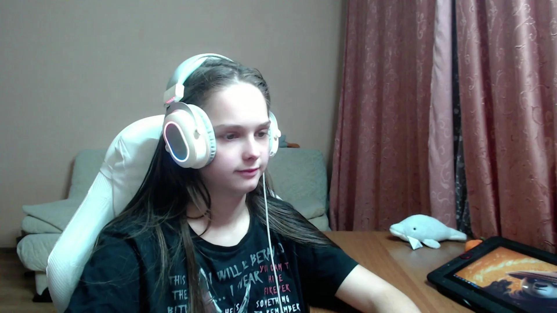 Slutty MayeVanlith wants you to fuck her body now MayeVanlith from Cam4