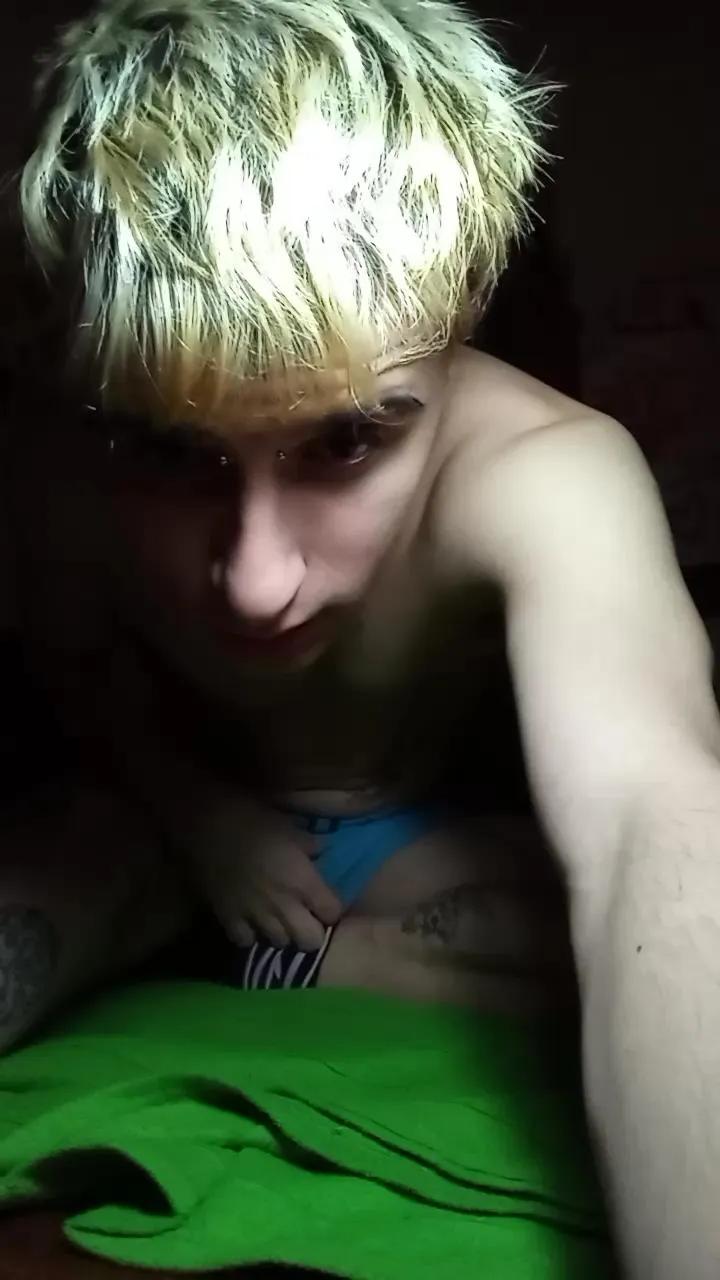 Miloverboy from Cam4