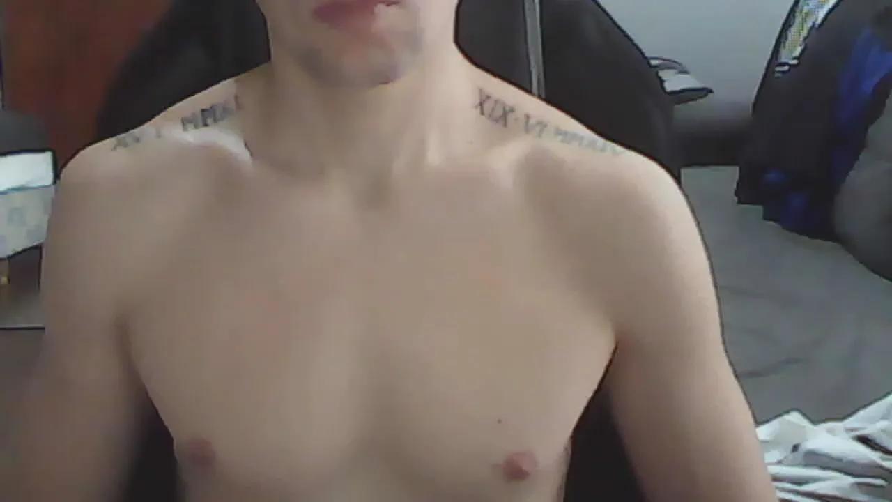 Try Nicoargx, he wants to masturbate for you nicoargx from Cam4