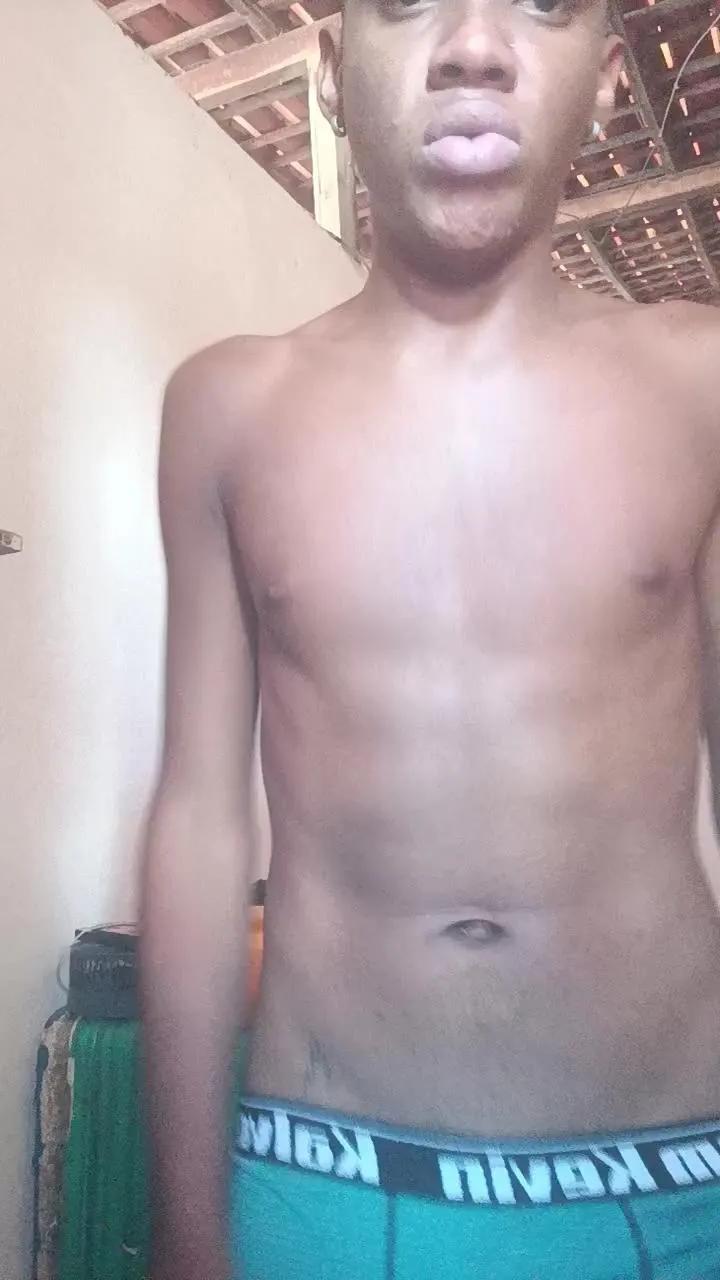 Novinhoode18 from Cam4