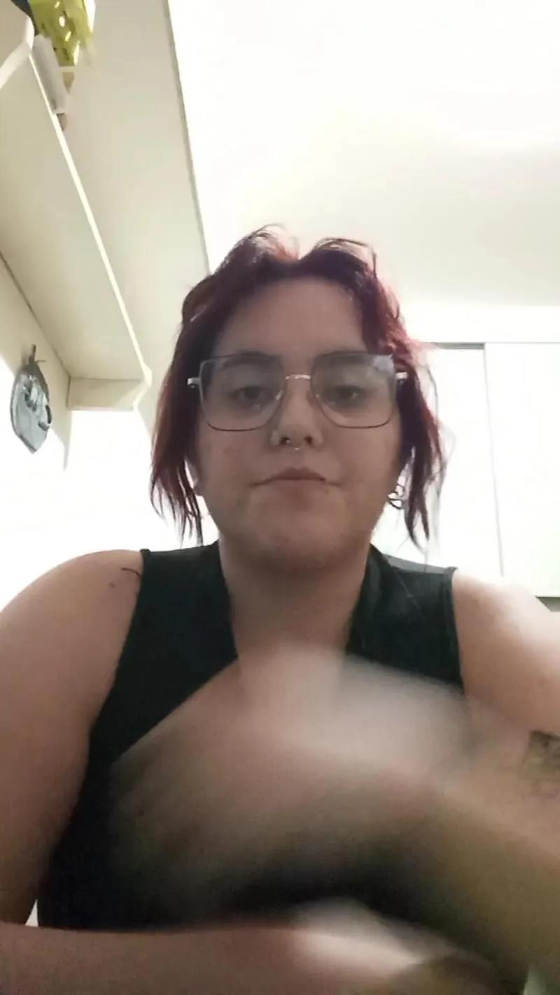 Try 22 years old poisondaysi1 from Cam4 poisondaysi1 from Cam4