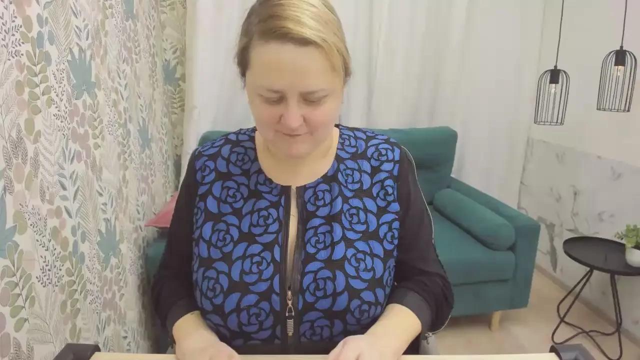 Try 37 years old ScarlettSoft from Cam4 ScarlettSoft from Cam4