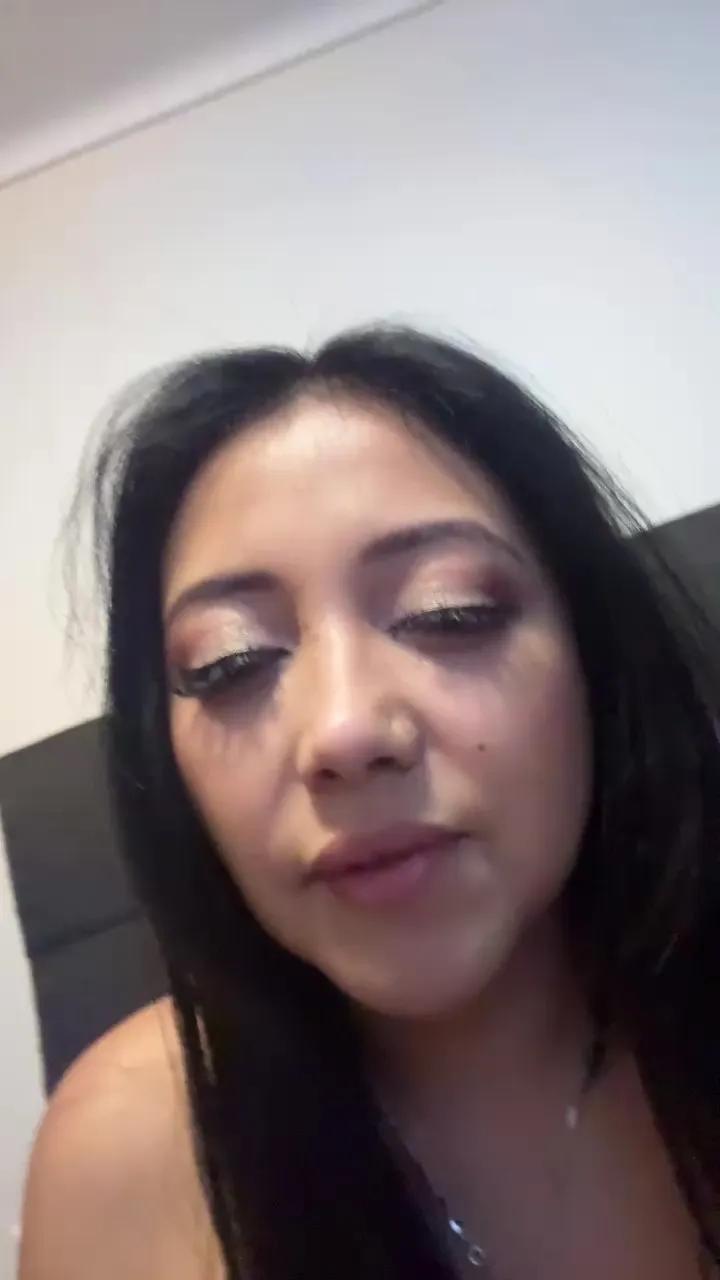 sexologahot from Cam4