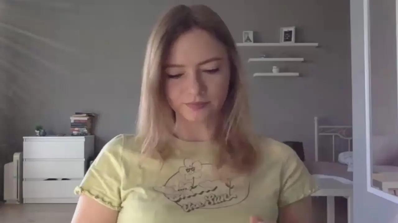 Masturbate to Sexy_millie01, she wants to masturbate for you sexy_millie01 from Cam4