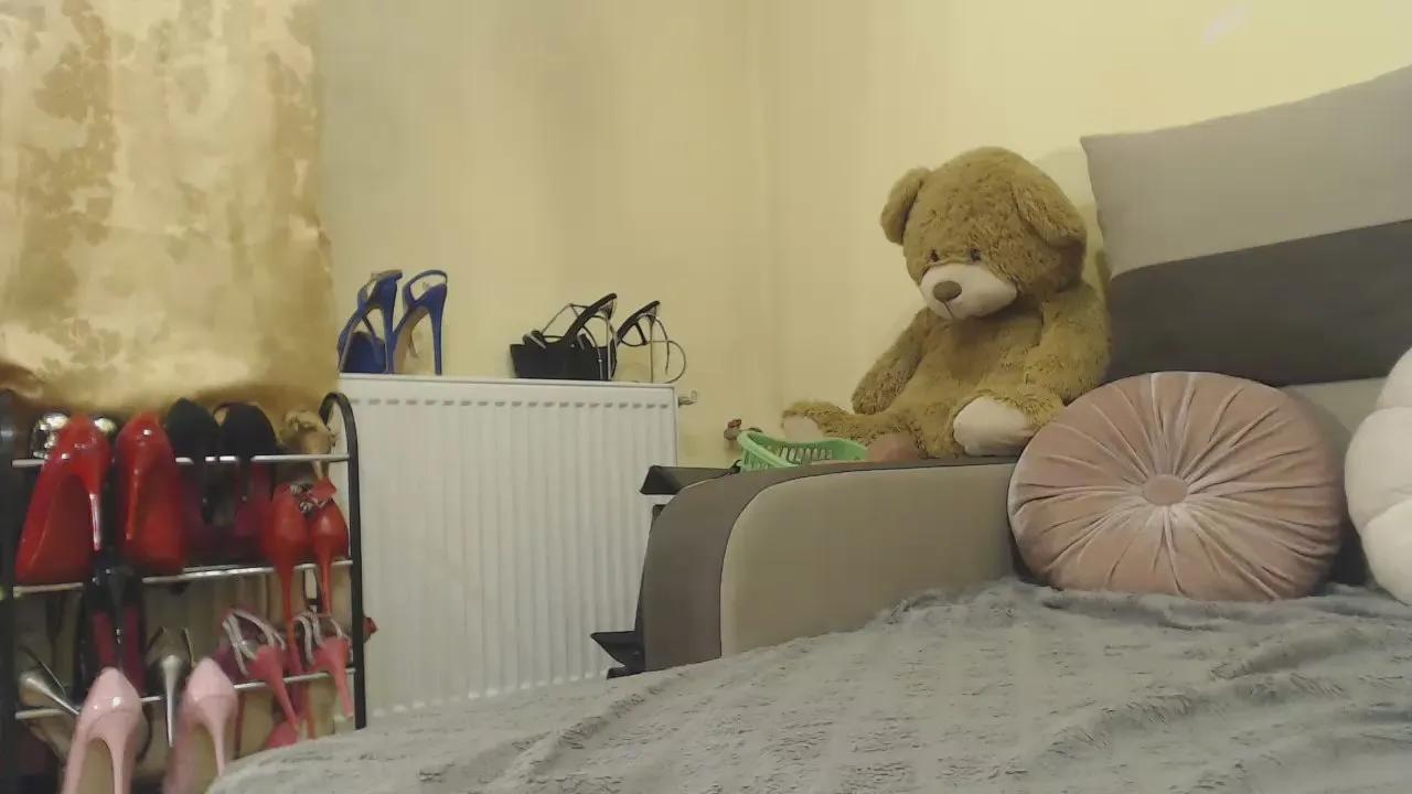 Slutty Sexyanneina wants you to fuck her body now sexyanneina from Cam4