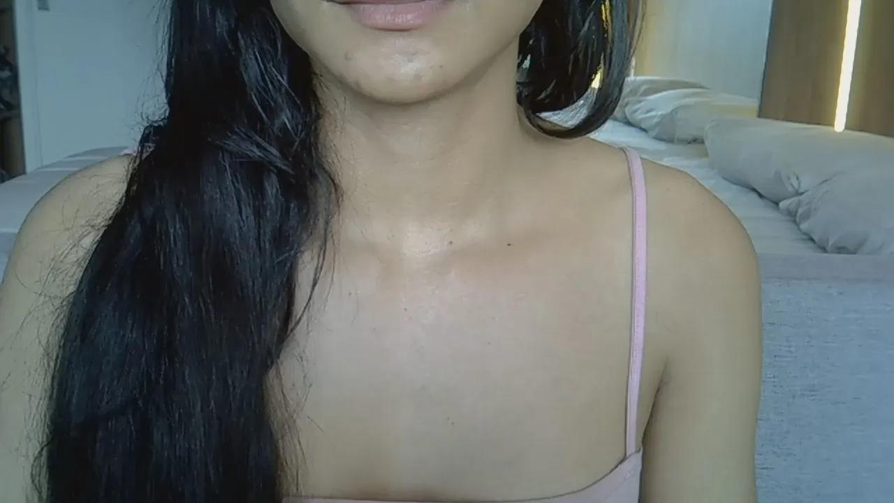 SkinnyKittenCam from Cam4