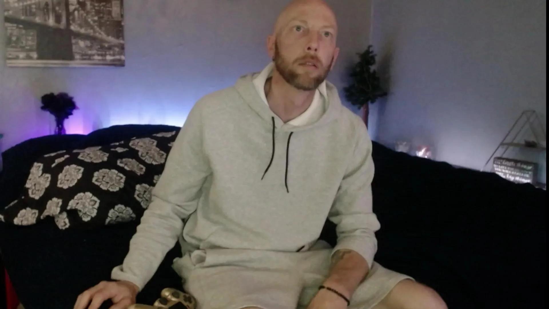 Discover Srfuxalot, he wants to masturbate for you Srfuxalot from Cam4