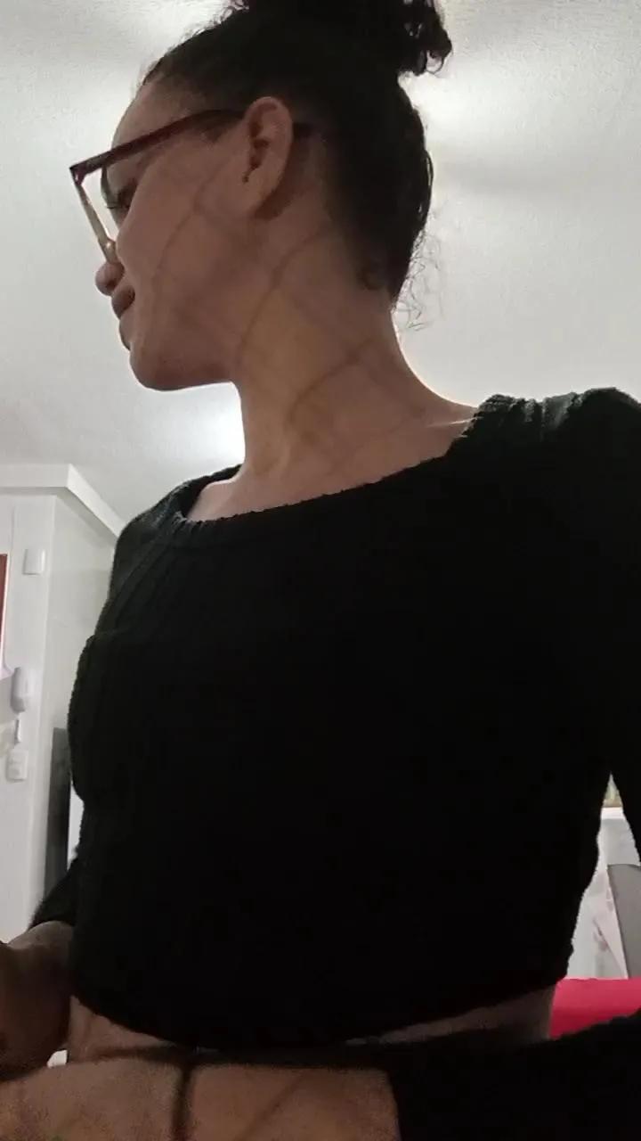 Transputinha83 from Cam4