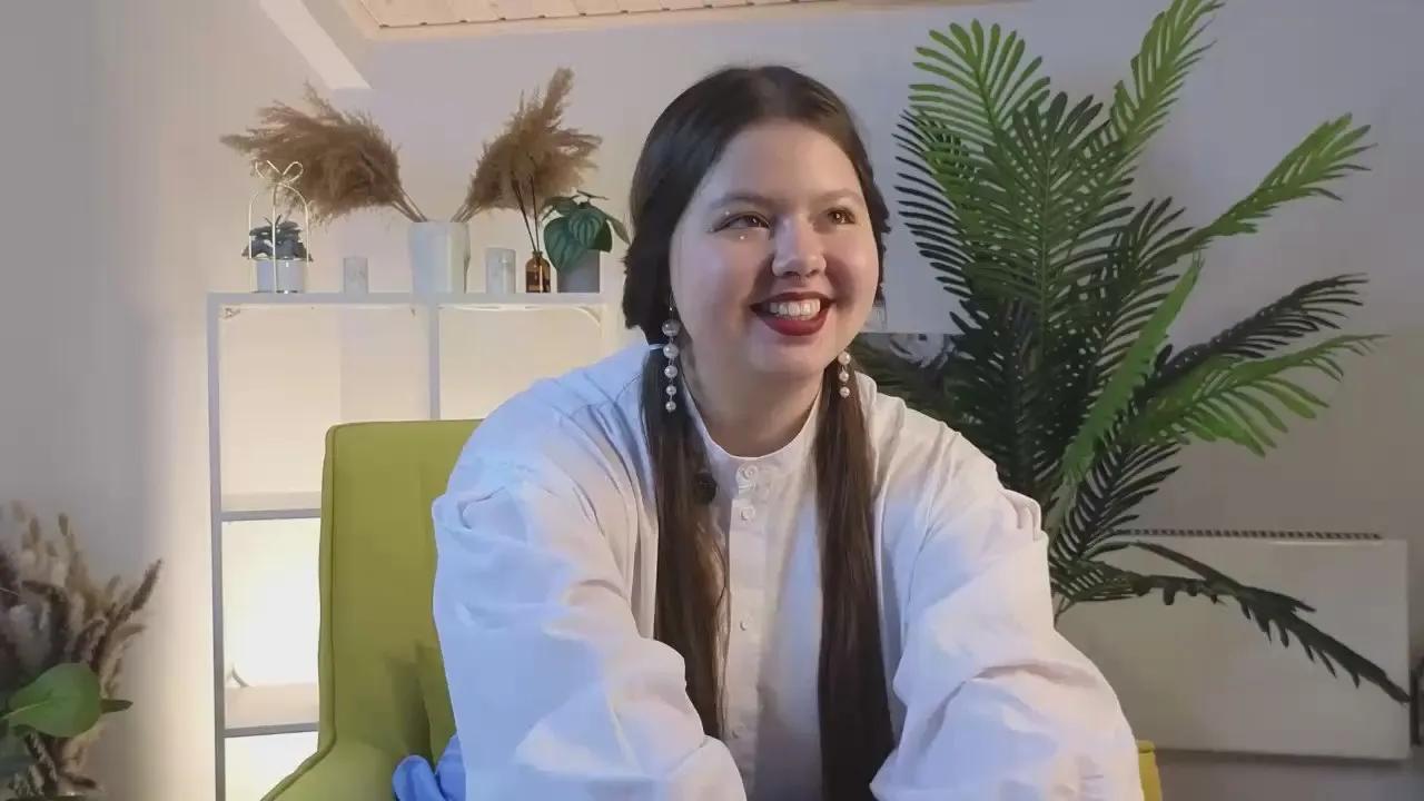 Masturbate to cute escort TrinityHalphen TrinityHalphen from Cam4