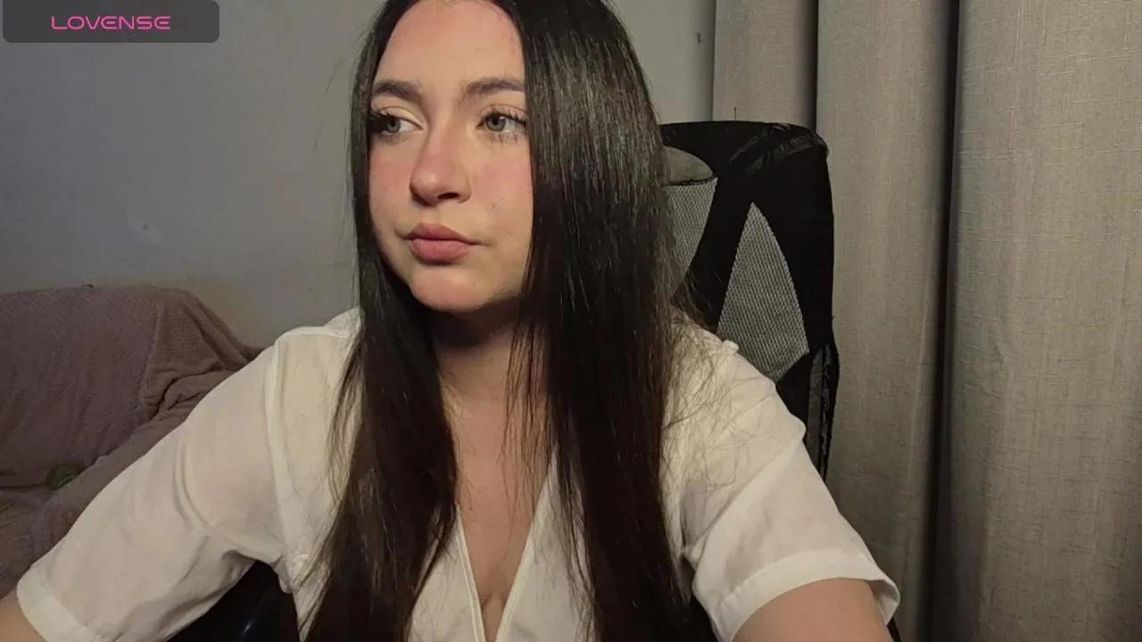 Valentinauwu from Cam4