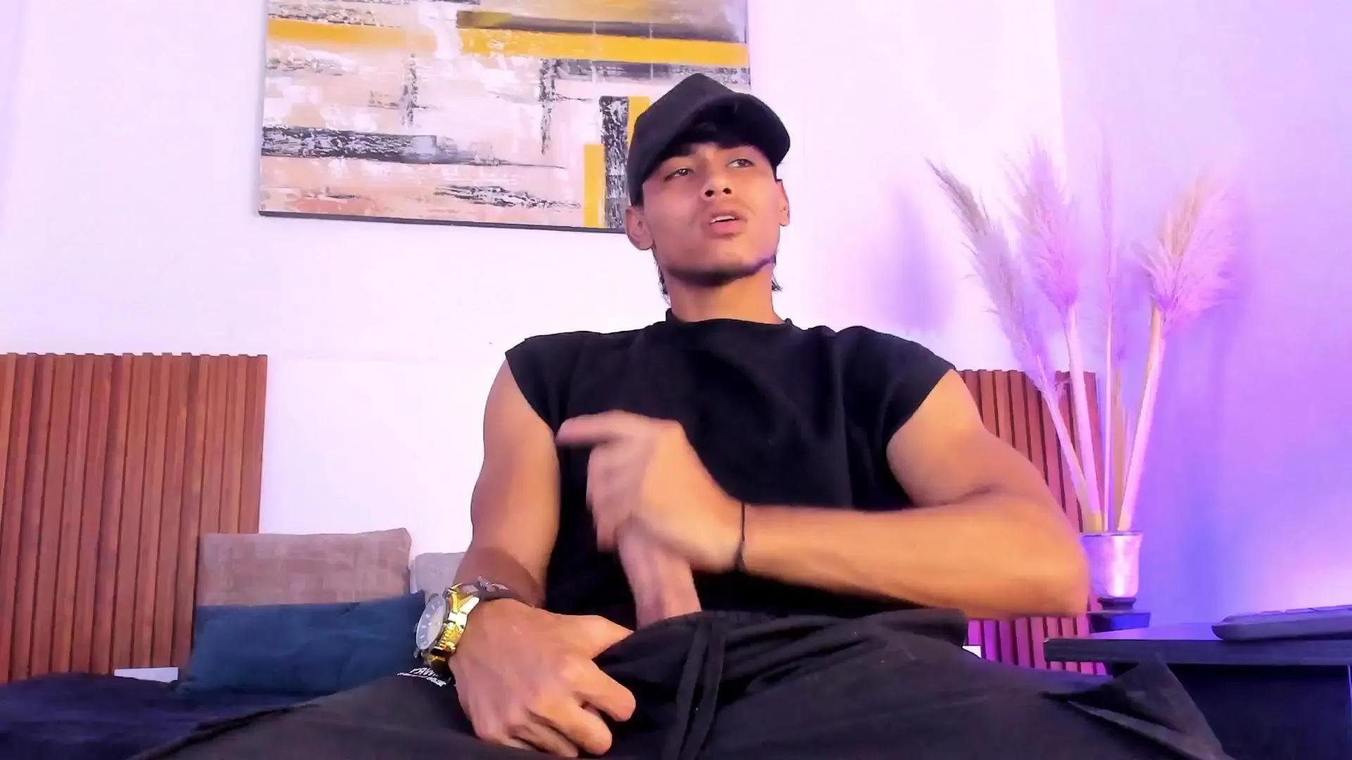 Explore Zander_20, he wants to masturbate for you zander_20 from Cam4