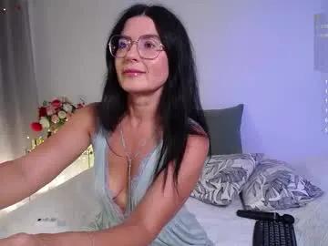 Try Chaturbate's Adelina_shine adelina_shine from Chaturbate