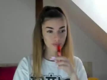 Watch Adventurina, she wants to masturbate for you adventurina from Chaturbate