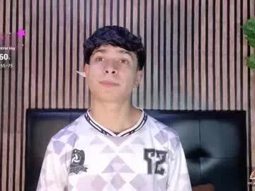 Explore Chaturbate's Felipe_boy_18 felipe_boy_18 from Chaturbate