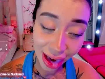 Watch sweet model Hilary_jones_22 hilary_jones_22 from Chaturbate