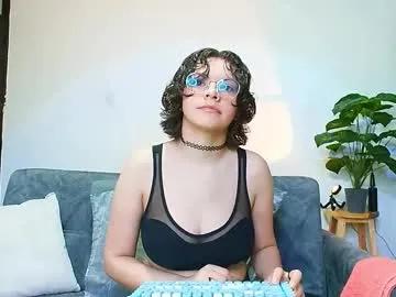 holly_and_honey_69 from Chaturbate