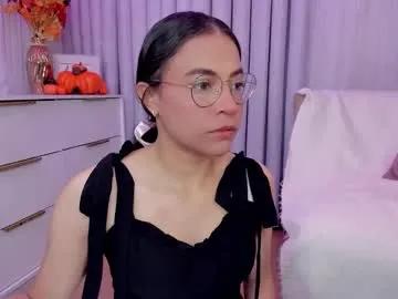 Masturbate to slutty model Indiancutie_ indiancutie_ from Chaturbate