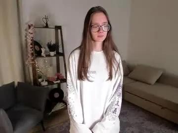 Discover naked performer Katinatonge katinatonge from Chaturbate