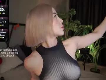 Explore Lindathacker, she wants to masturbate for you lindathacker from Chaturbate