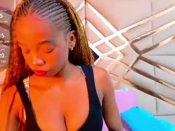 littleebonymommy from Chaturbate