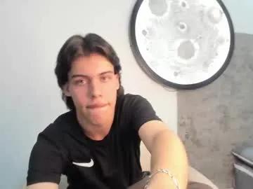 lucian_greyy from Chaturbate