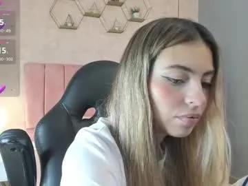 Explore slutty model Magic_fernanda magic_fernanda from Chaturbate