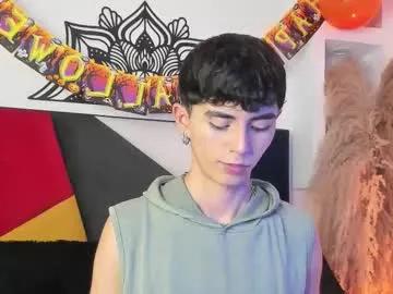 Masturbate to Maiky_cooper, he wants to masturbate for you maiky_cooper from Chaturbate