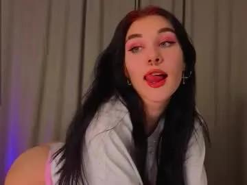 Explore slutty model Sarahhunny sarahhunny from Chaturbate