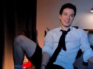 Discover sweet performer Therealmartincox therealmartincox from Chaturbate