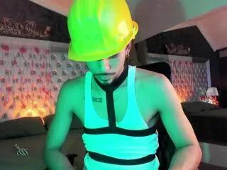 Masturbate to slutty model Jhosua_collins jhosua_collins from Flirt4Free