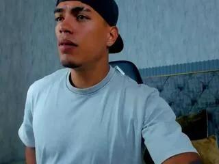 Try Flirt4Free's Max_mayers max_mayers from Flirt4Free