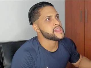 Masturbate to sexy performer Pier_simons pier_simons from Flirt4Free