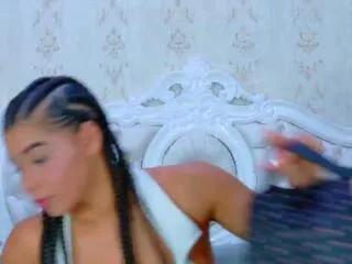 tiara_rosse from Flirt4Free