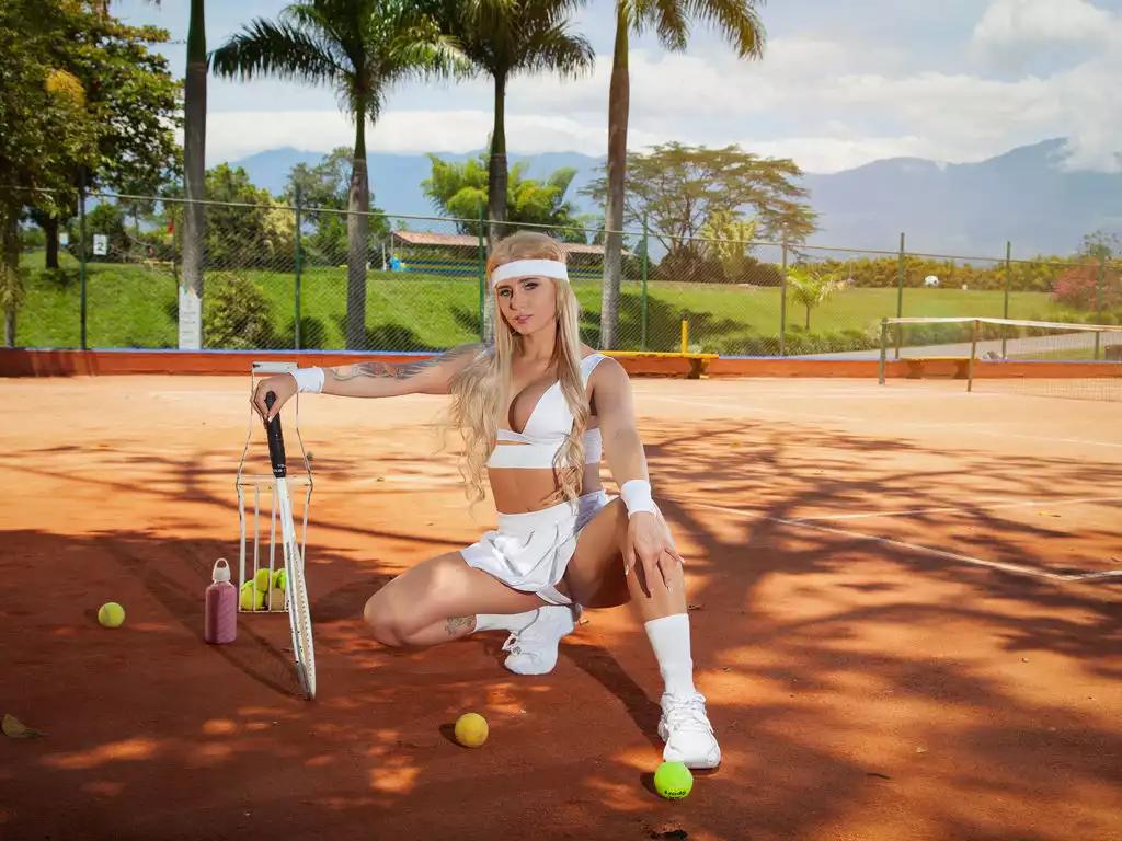 AndreaKalo from LiveJasmin