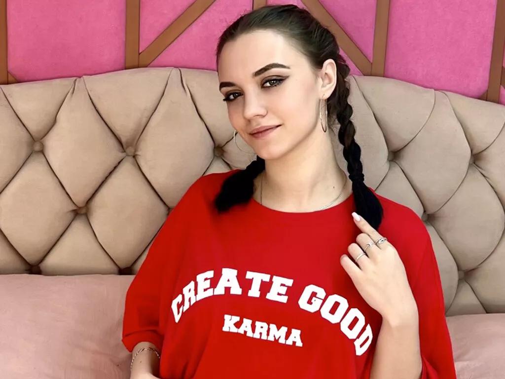 Naked AriadnaHolter wants you to fuck her body now AriadnaHolter from LiveJasmin