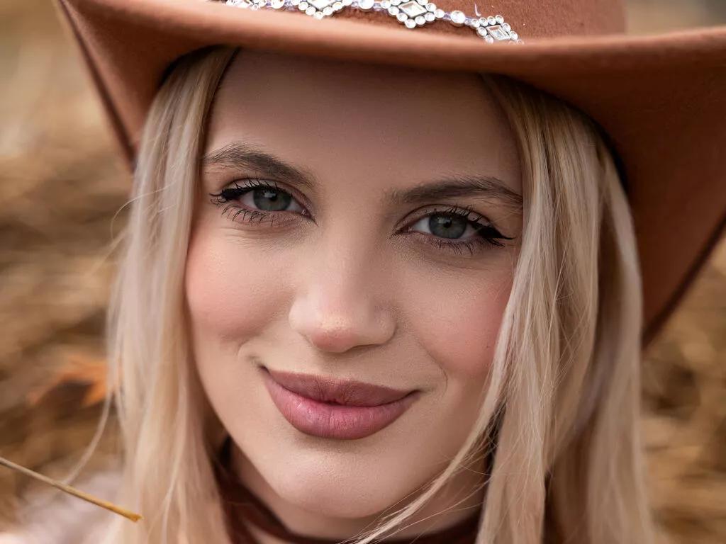 Naked Eden from LiveJasmin Eden from LiveJasmin