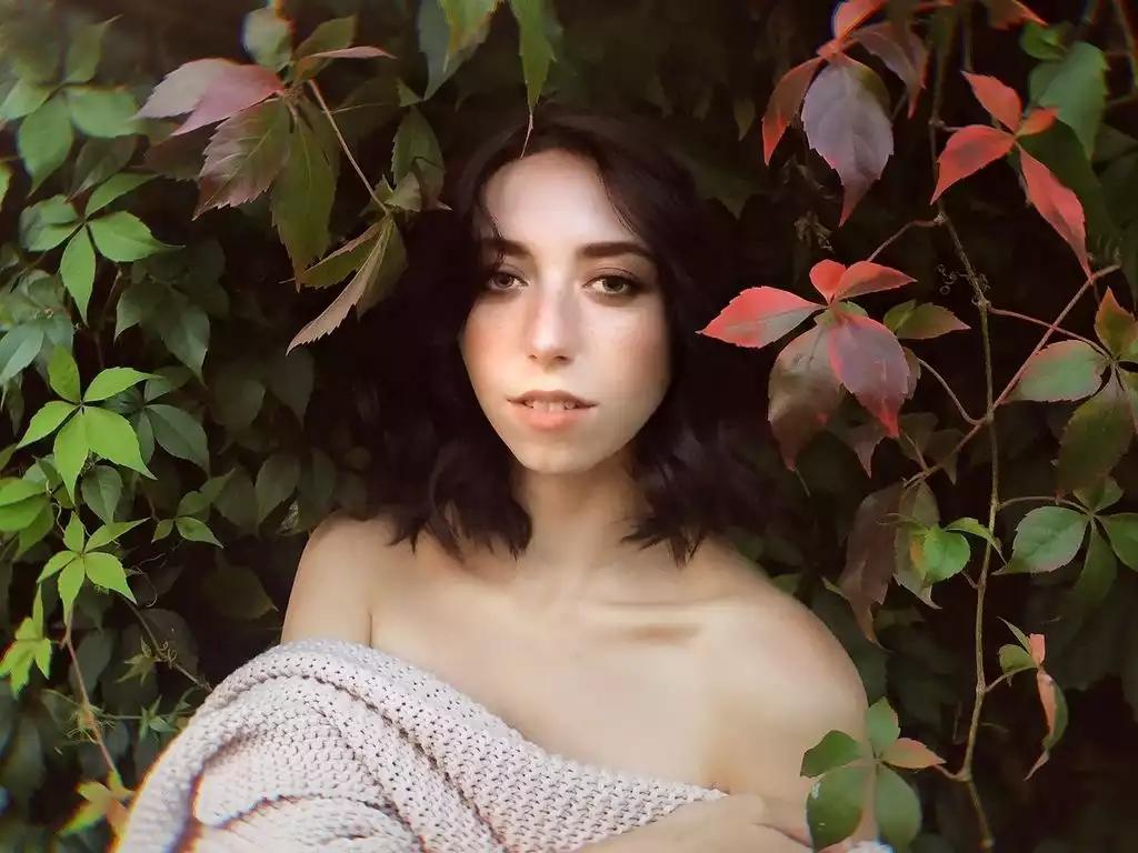 Watch EvaCreek, she wants to masturbate for you EvaCreek from LiveJasmin