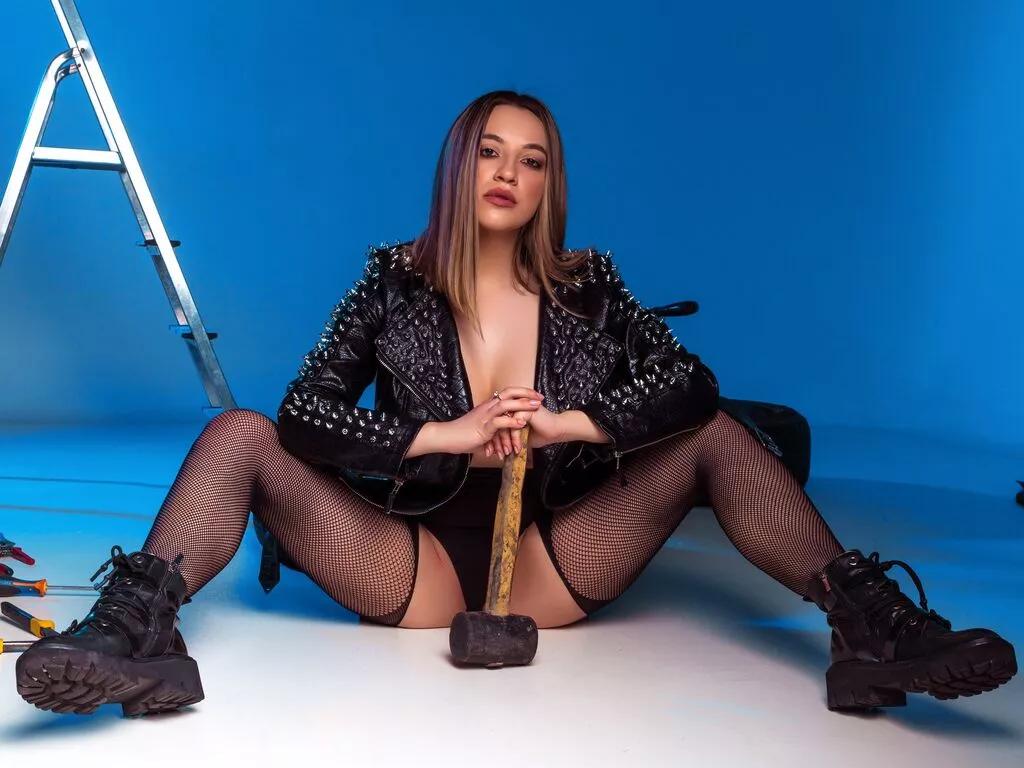 FeliciaCruz from LiveJasmin